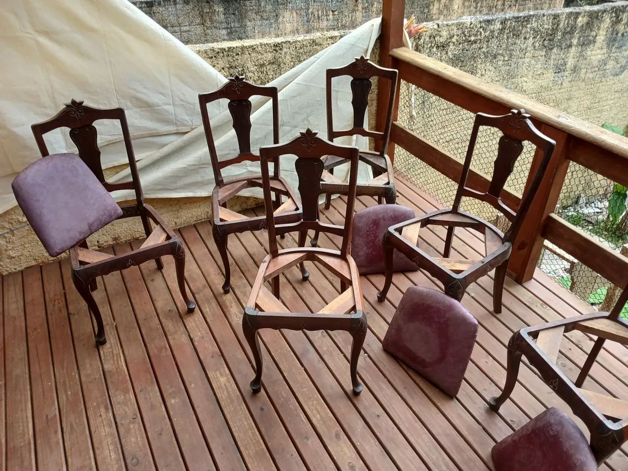 Vendo mesa de jantar antiga (década de 50) - Foto 2