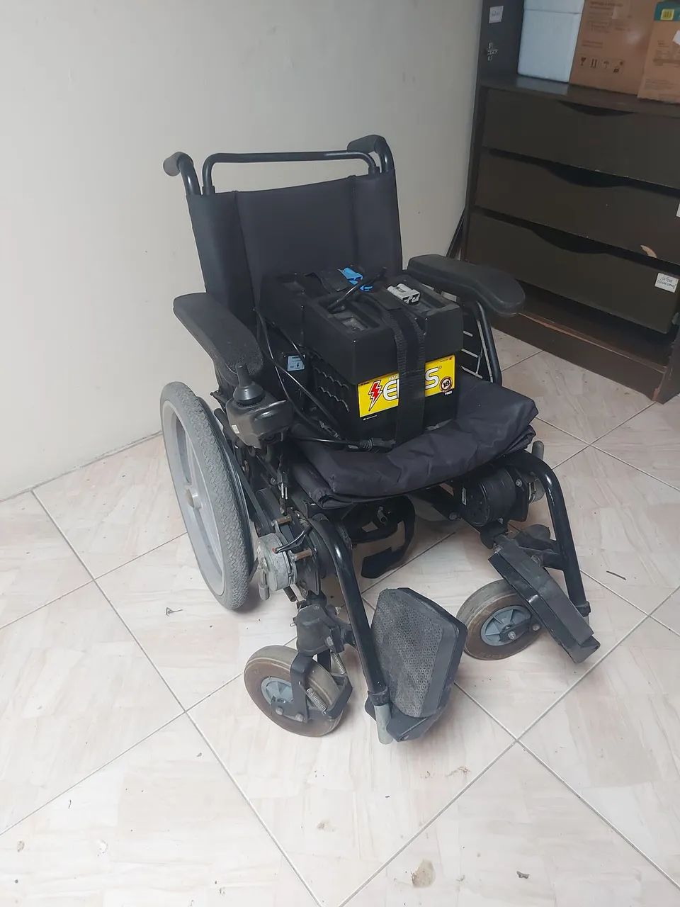 cadeiras de rodas elétrica frredom - Foto 3