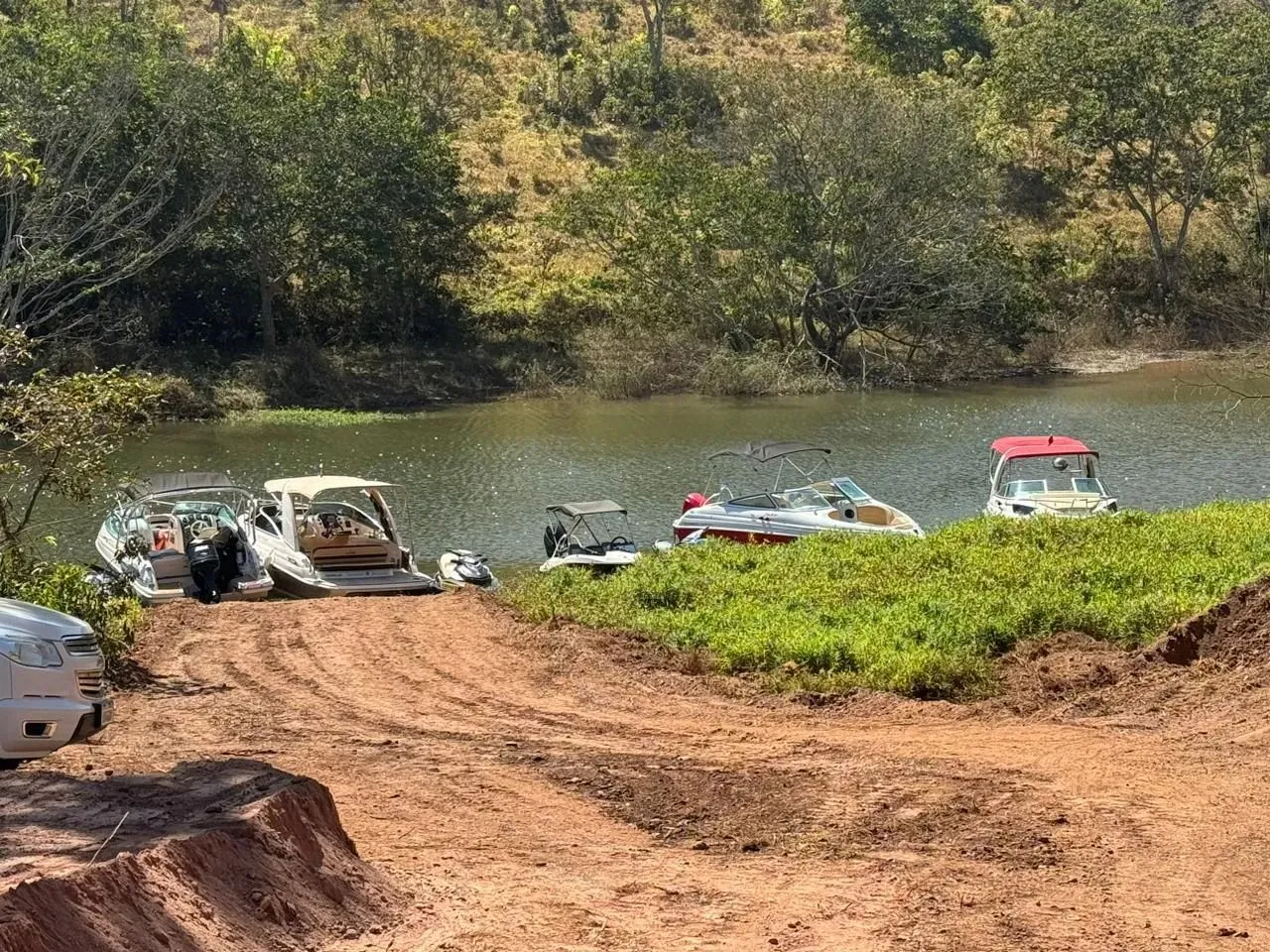 Chácara à Venda, pague no Boleto, Pavimentado, Energia, Água, 2.500m2