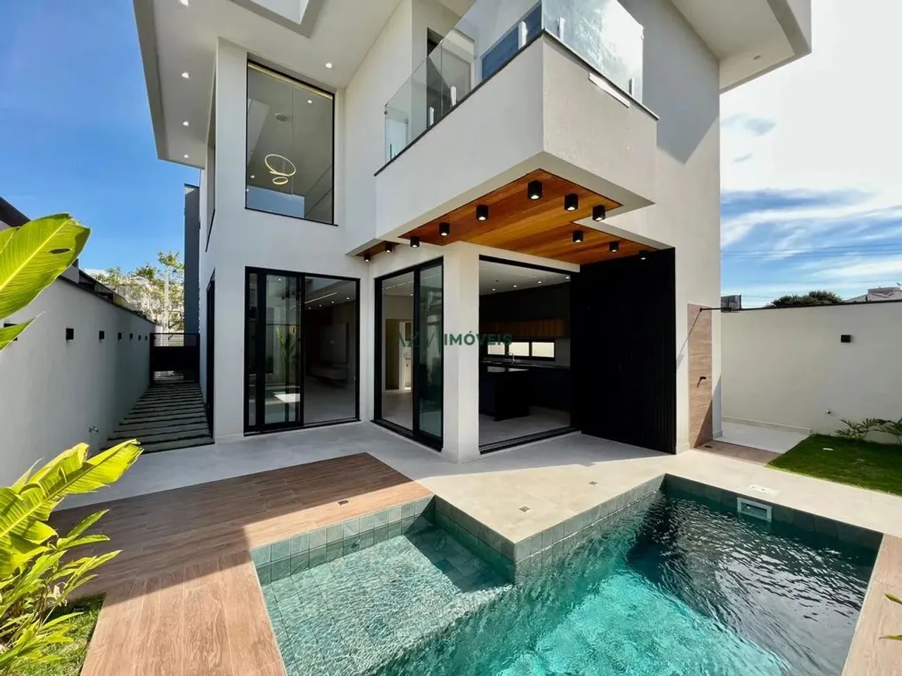 Casa nova à venda em condomínio no Urbanova - SJC -SP