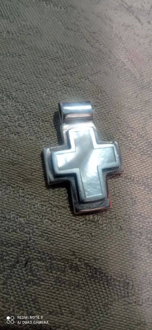 Crucifixo de Prata e Madreperola