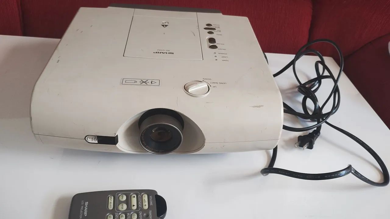 Projetor LCD Sharp 64318191371138121