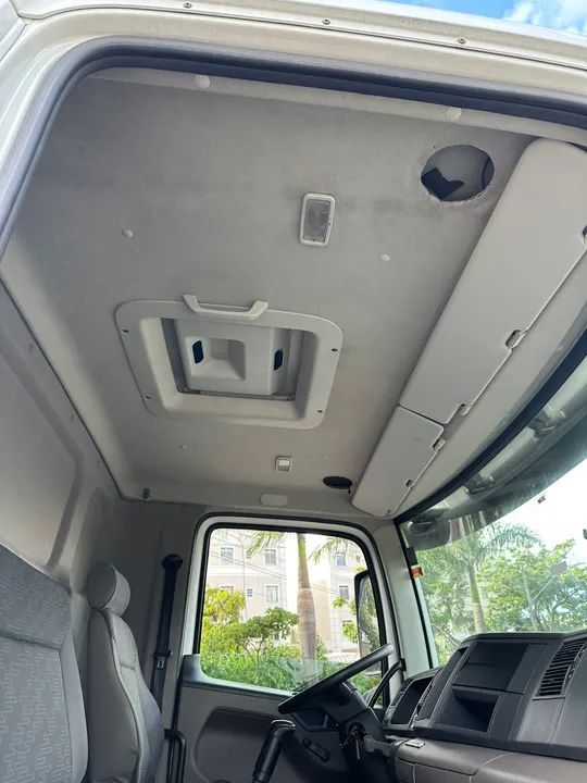 VOLKSWAGEN 17-230 E Constellation 2p (diesel)(E5) - Foto 9