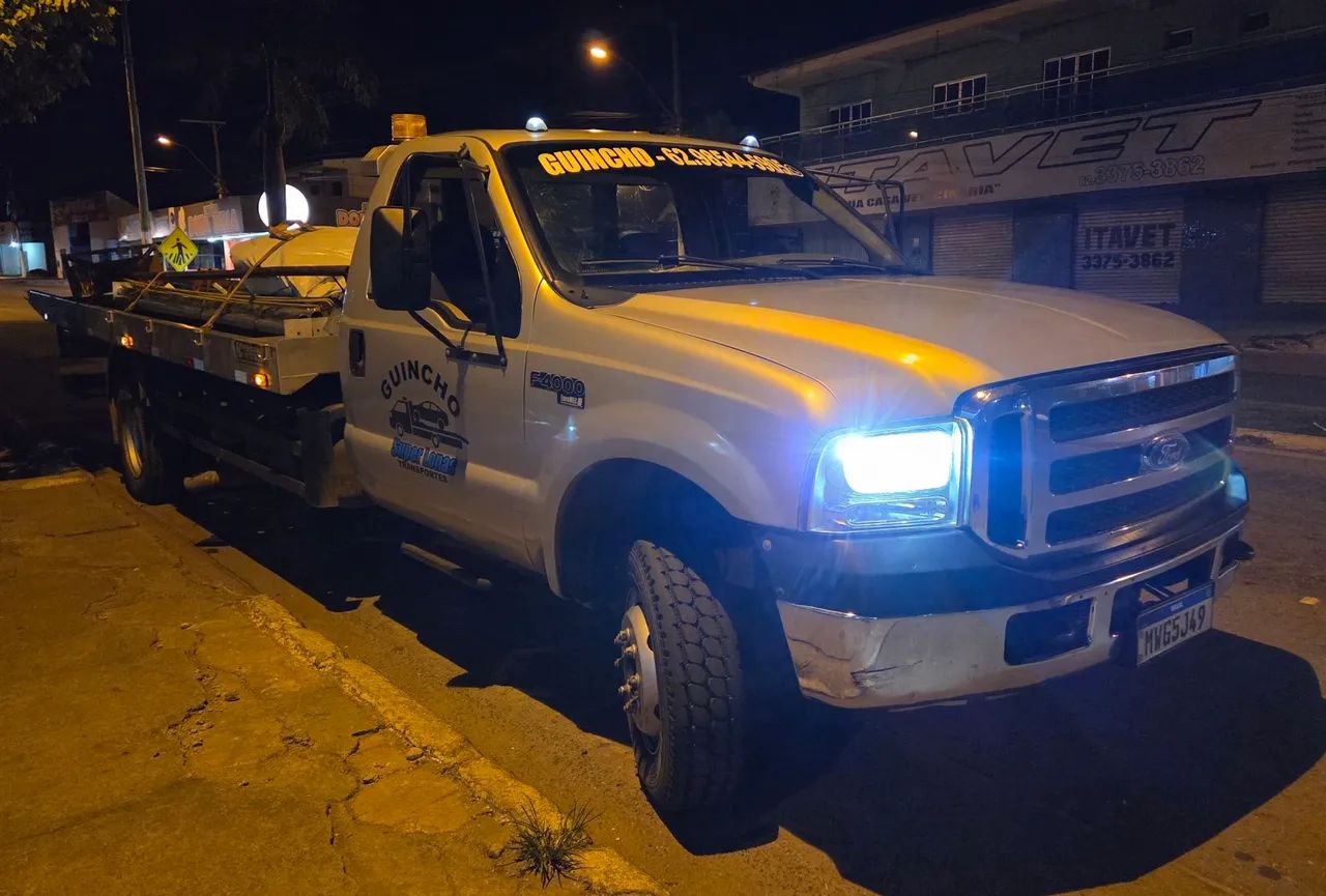 Caminhão guincho plataforma  - Foto 3