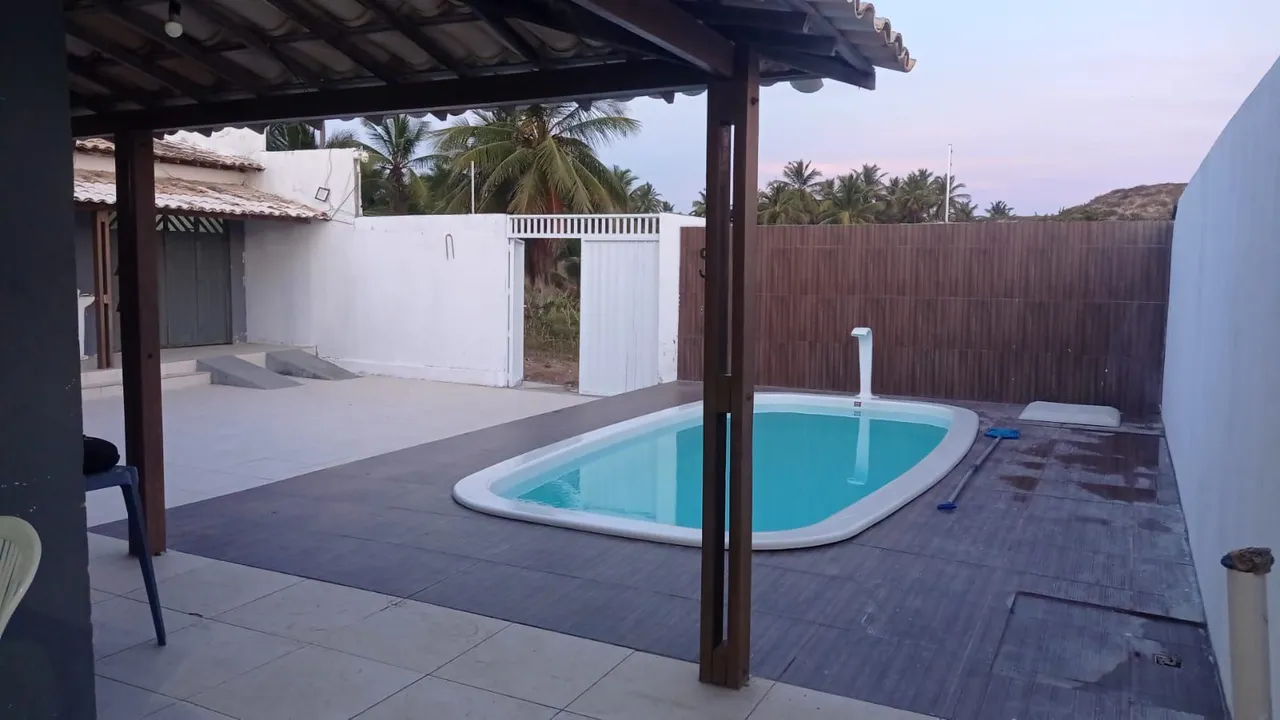 Casa de praia com piscina na barra dos Coqueiros