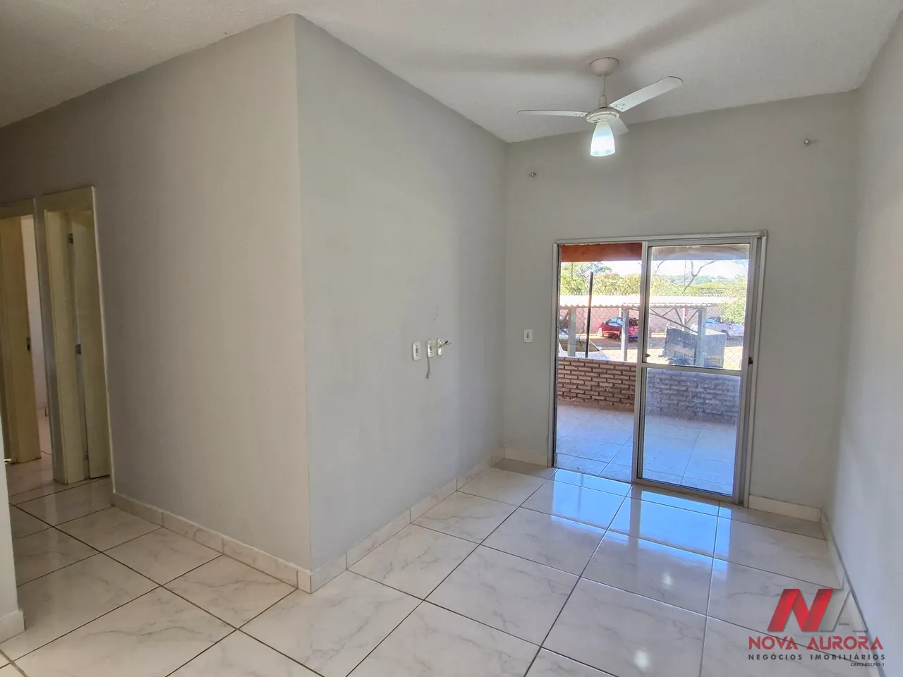 Vitória São Judas - Apartamento 02 dormitórios com varanda disponível para locação no Cond
