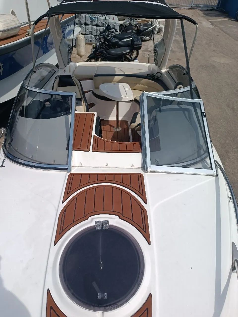 Vendo Lancha FS 230 scaparre.