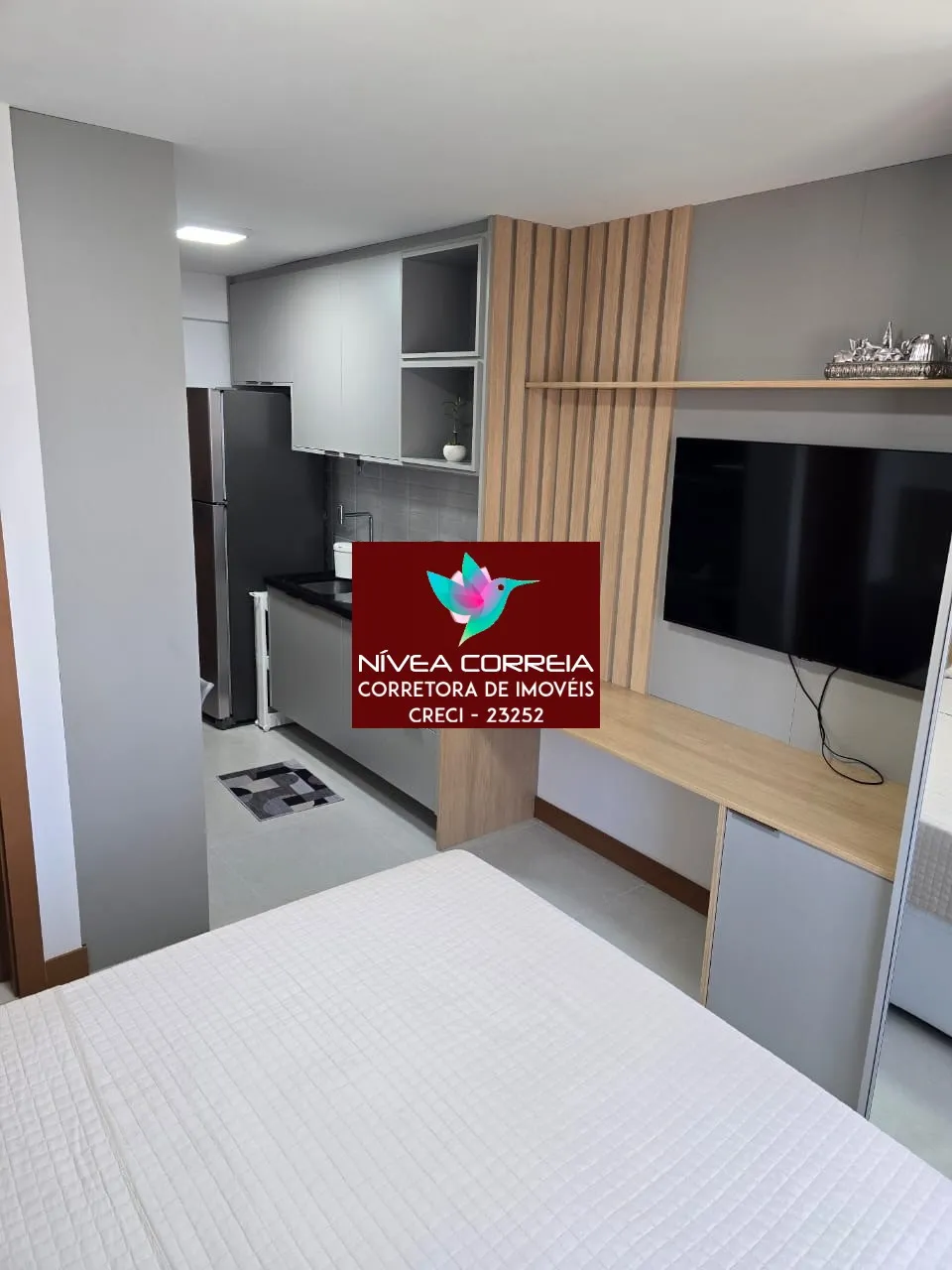Vende-se studio localizado no melhor da Barra, com 19m² .