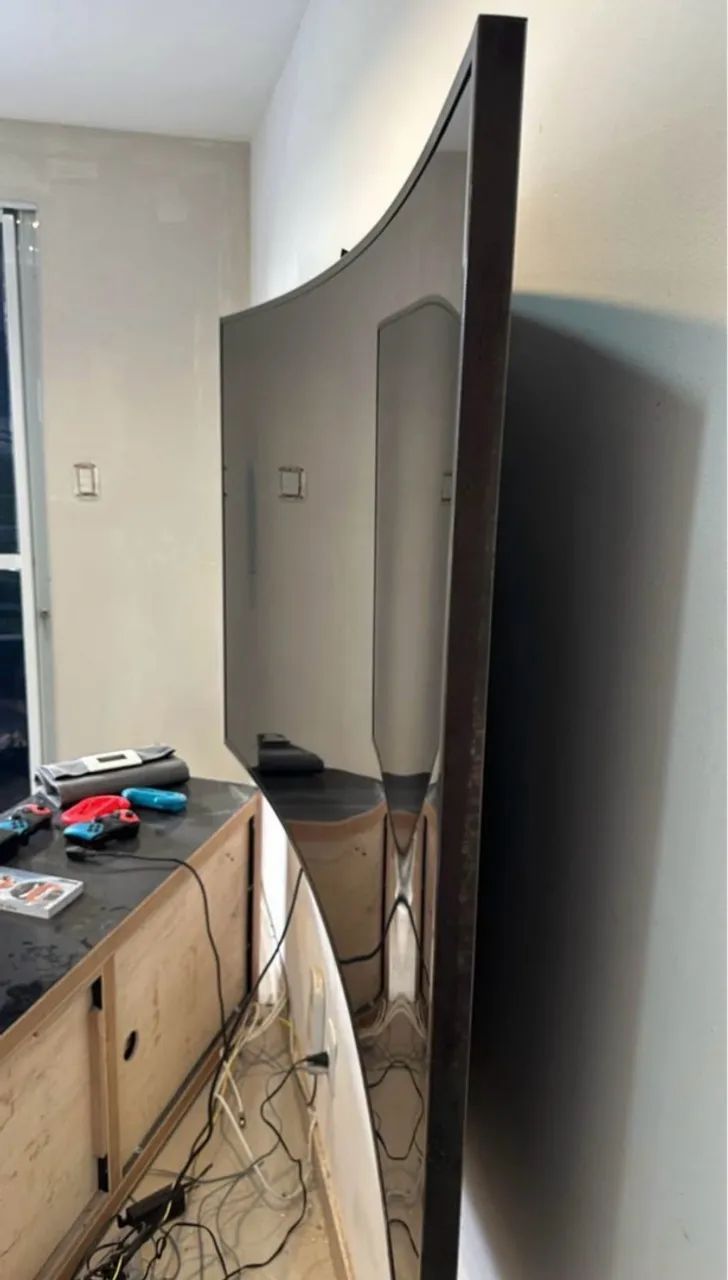Televisao TV Samsung 78 polegadas 4k curva - Foto 2