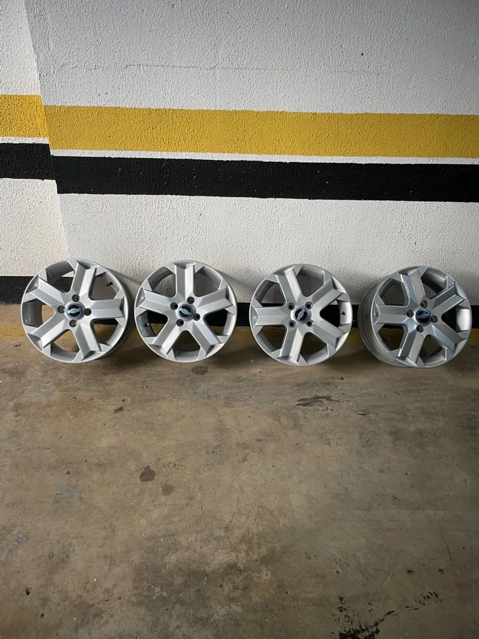 Rodas de liga leve aro 15 Montana/Agile Sport  - Foto 4