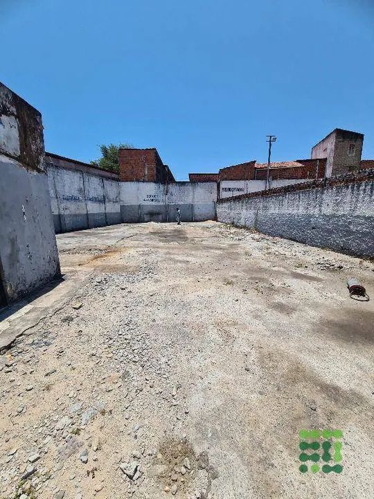 Terreno para alugar, 300 m² por R$ 4.000,00/mês - Jardim Iracema - Fortaleza/CE - Foto 4