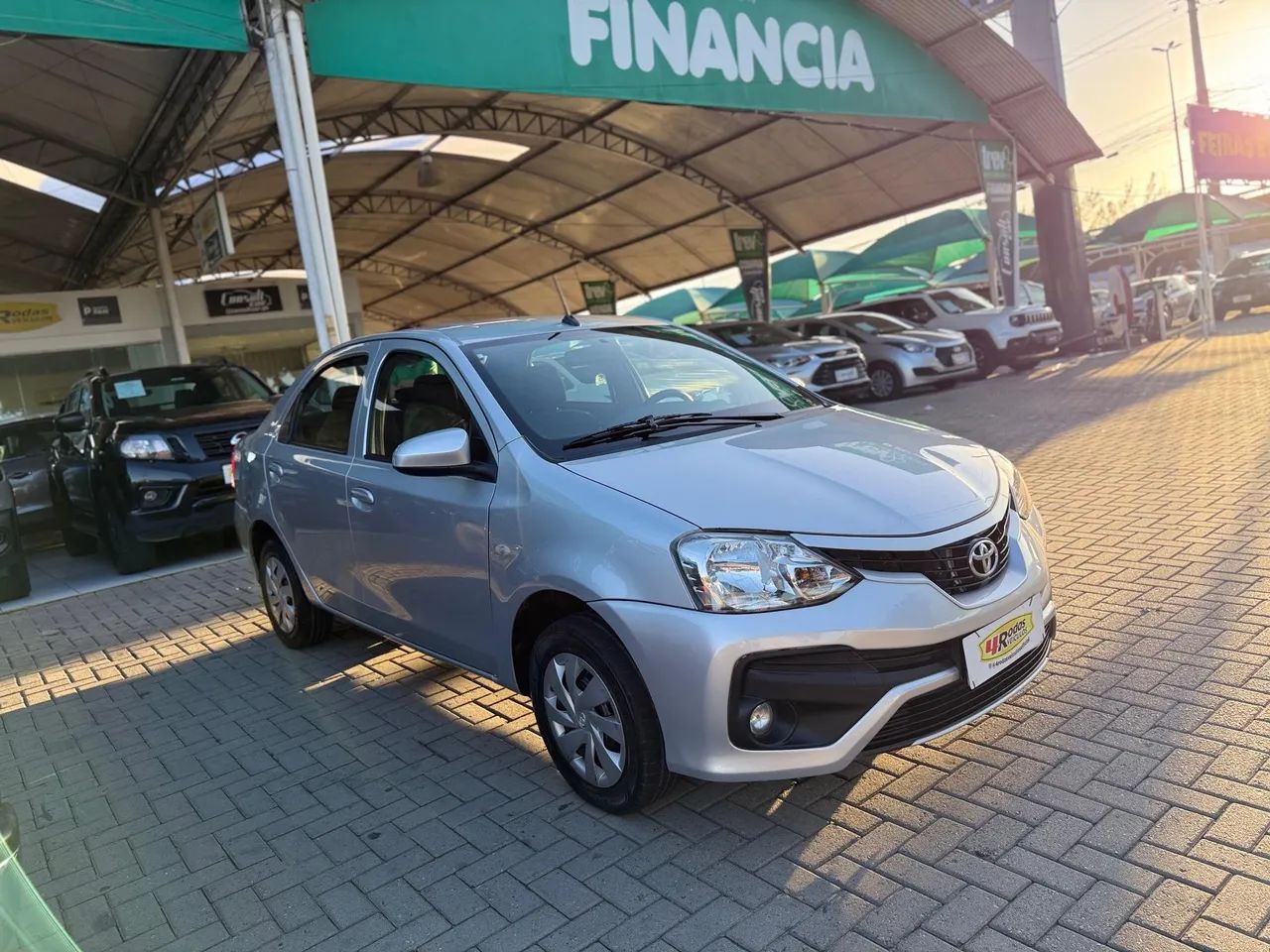 ETIOS SD X 15L AT PRATA 2017/2018 - Foto 3
