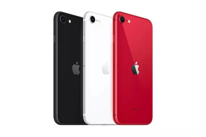Apple iPhone SE 2020 64GB Preto 4G Tela 4,7" Câm. Traseira 12MP Frontal 7MP NOVO