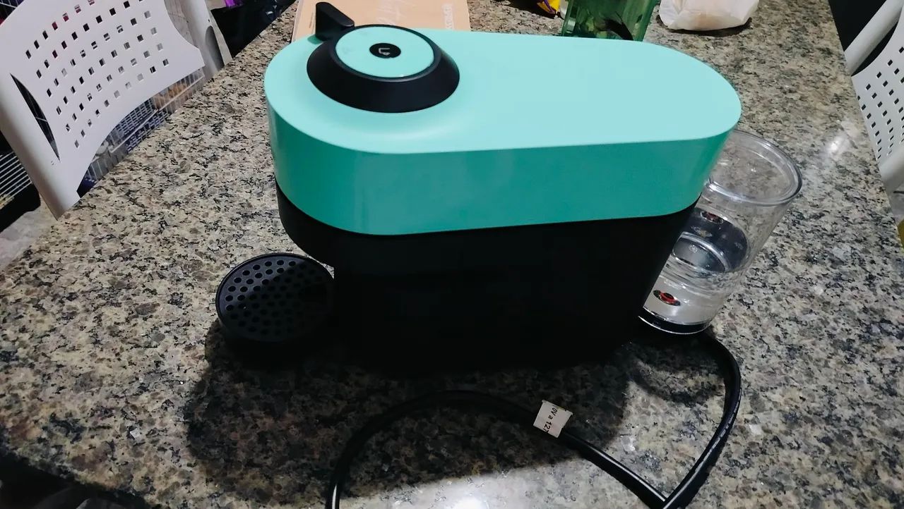 Cafeteira Nespresso Verde - semi nova - Foto 4