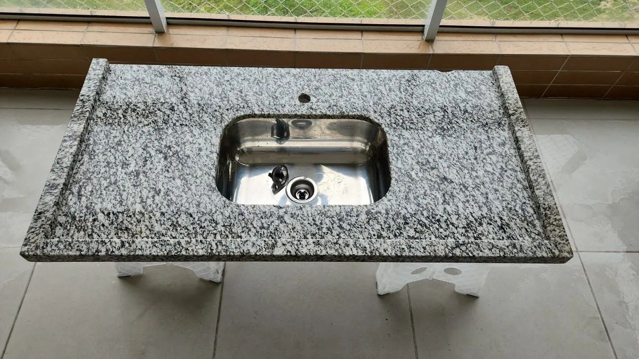 Pia granito com cuba 