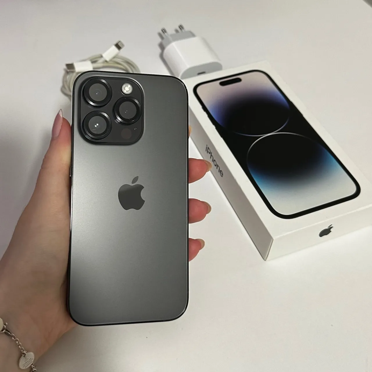 iPhone 14 Pro - 128GB - Preto Espacial