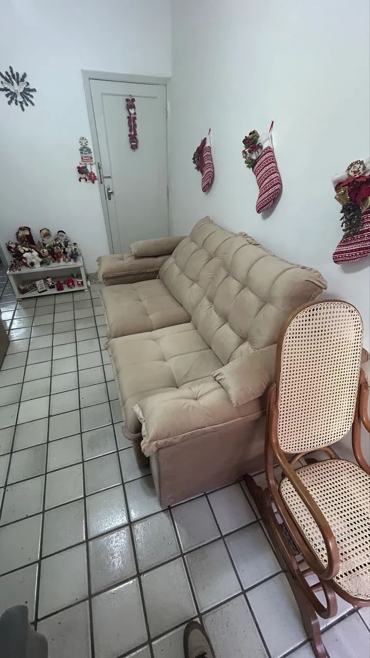 Vendo sofá, EXTREMAMENTE NOVO - Foto 4