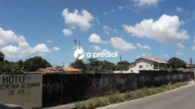 Amplo terreno de esquina, 4.732,25 m². - Foto 4