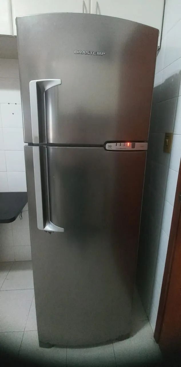 Geladeira Duplex Brastemp Inox 325 l. 