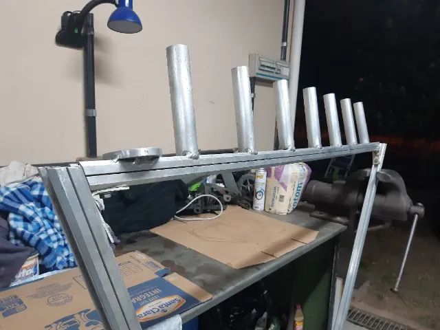 Suporte de varas de pesca para 7 varas, Farol de Milha e antena de GPS, em aluminio - Foto 2