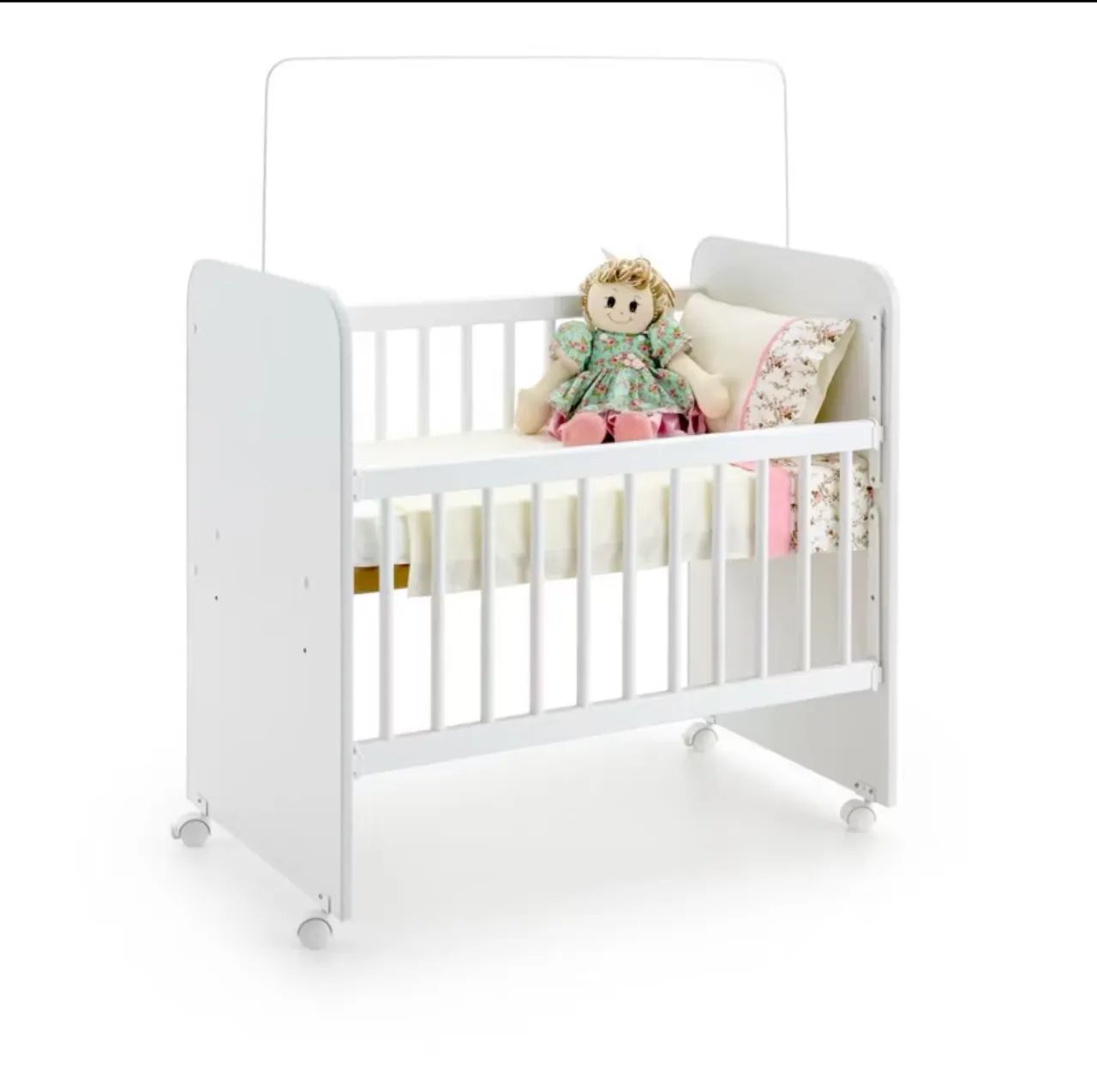 Berço Infantil com colchao 