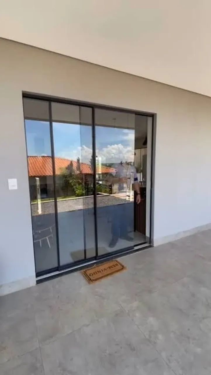 Lindas Portas Ligth holder 2,00m x 2.10m de 3 folhas. Novas instalada  - Foto 2