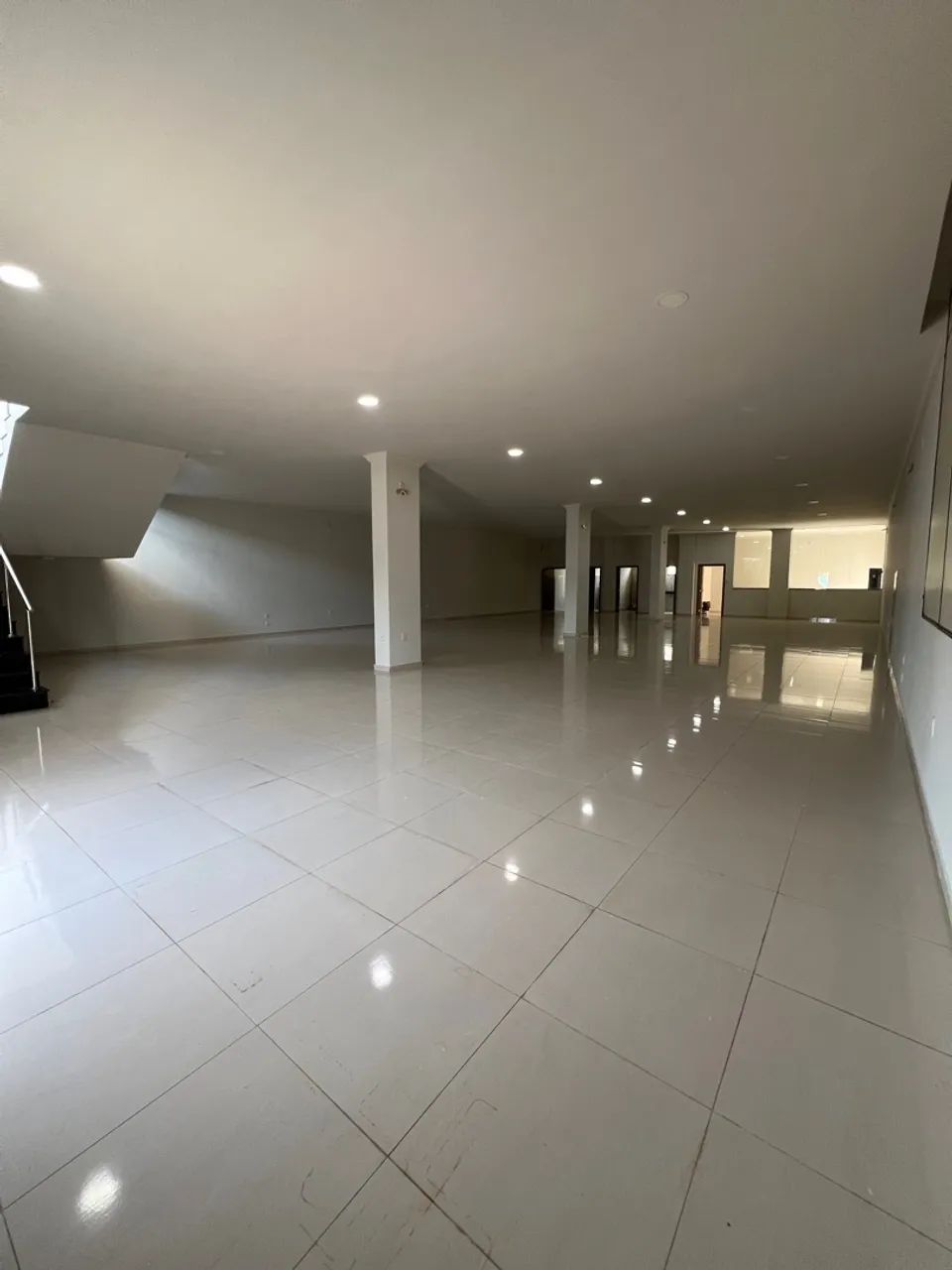 Aluga-se excelente ponto comercial bem localizado no bairro Caimbé. - Foto 3