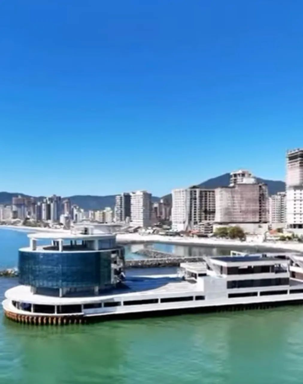 Pré-lançamento próximo do Pier de Itapema em 140x