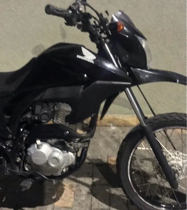 Bros 160 2017 único dono com baú givi - Foto 3