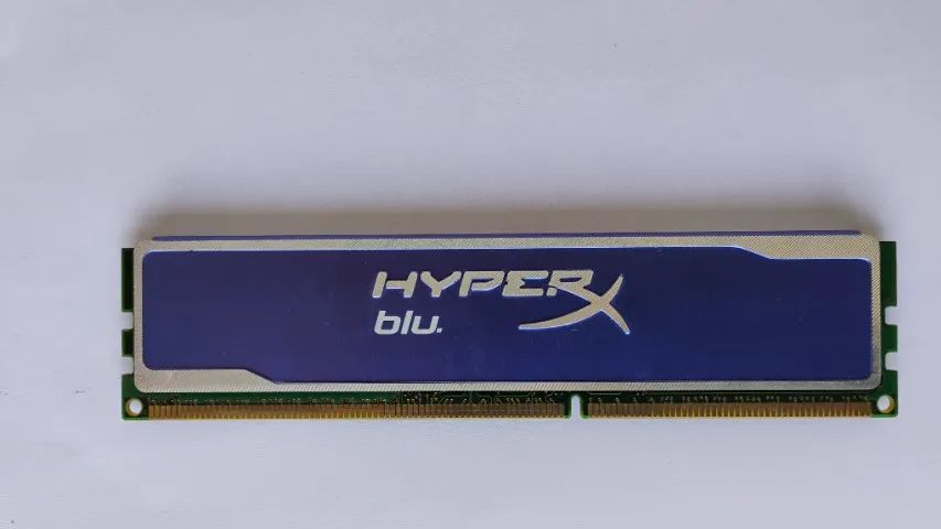 Kingston Hyper X Blu Gb (1x4gb Modules) 1600mhz Ddr3 Memória