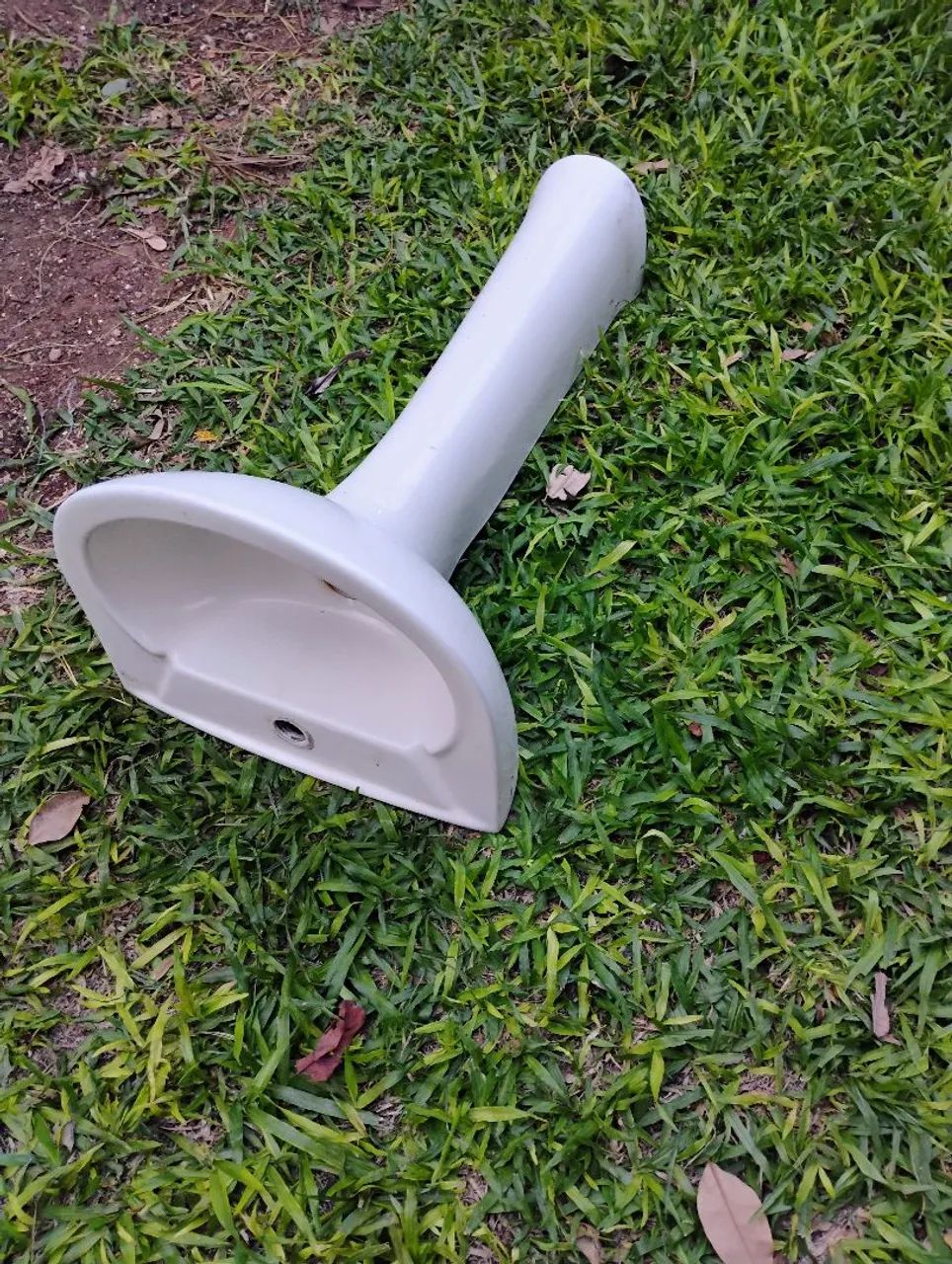 Pia para banheiro com coluna.64618080799490121