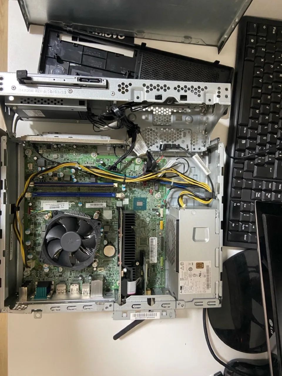 Lenovo Desktop v520s - Foto 2