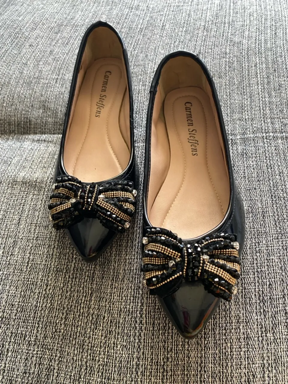 Sapatilha Carmen Steffens nº 36 - Verniz Preto com Pedrarias