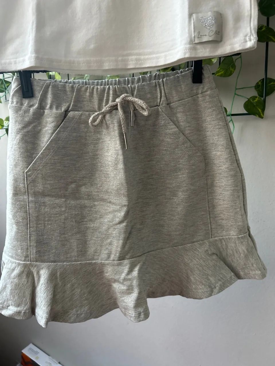Conjunto Short Saia com brilho TAM 12 R$ 40,00 - Foto 3