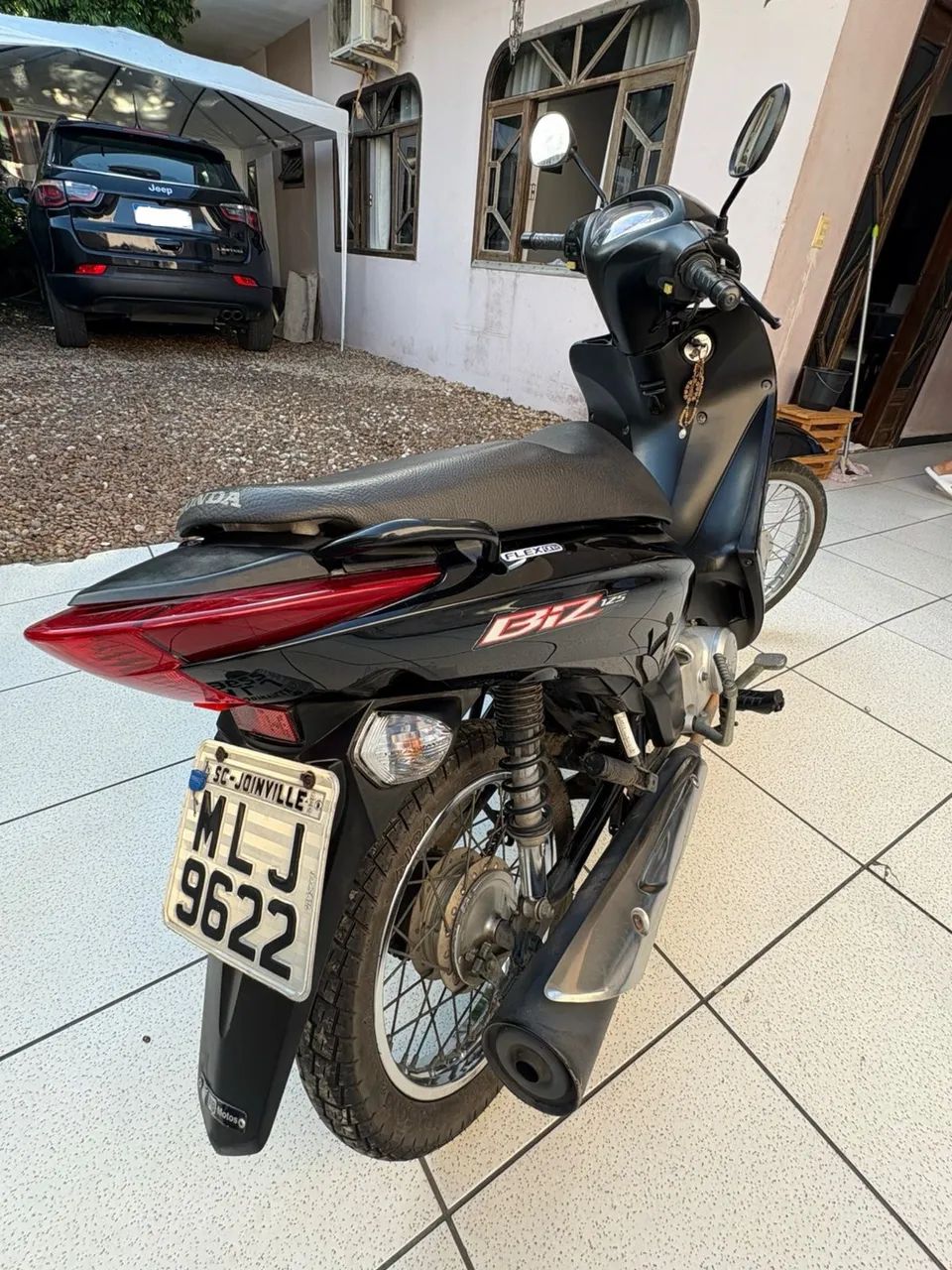 Honda Biz 125 ES - 2013/2014 - Preta - Excelente estado! - Foto 5