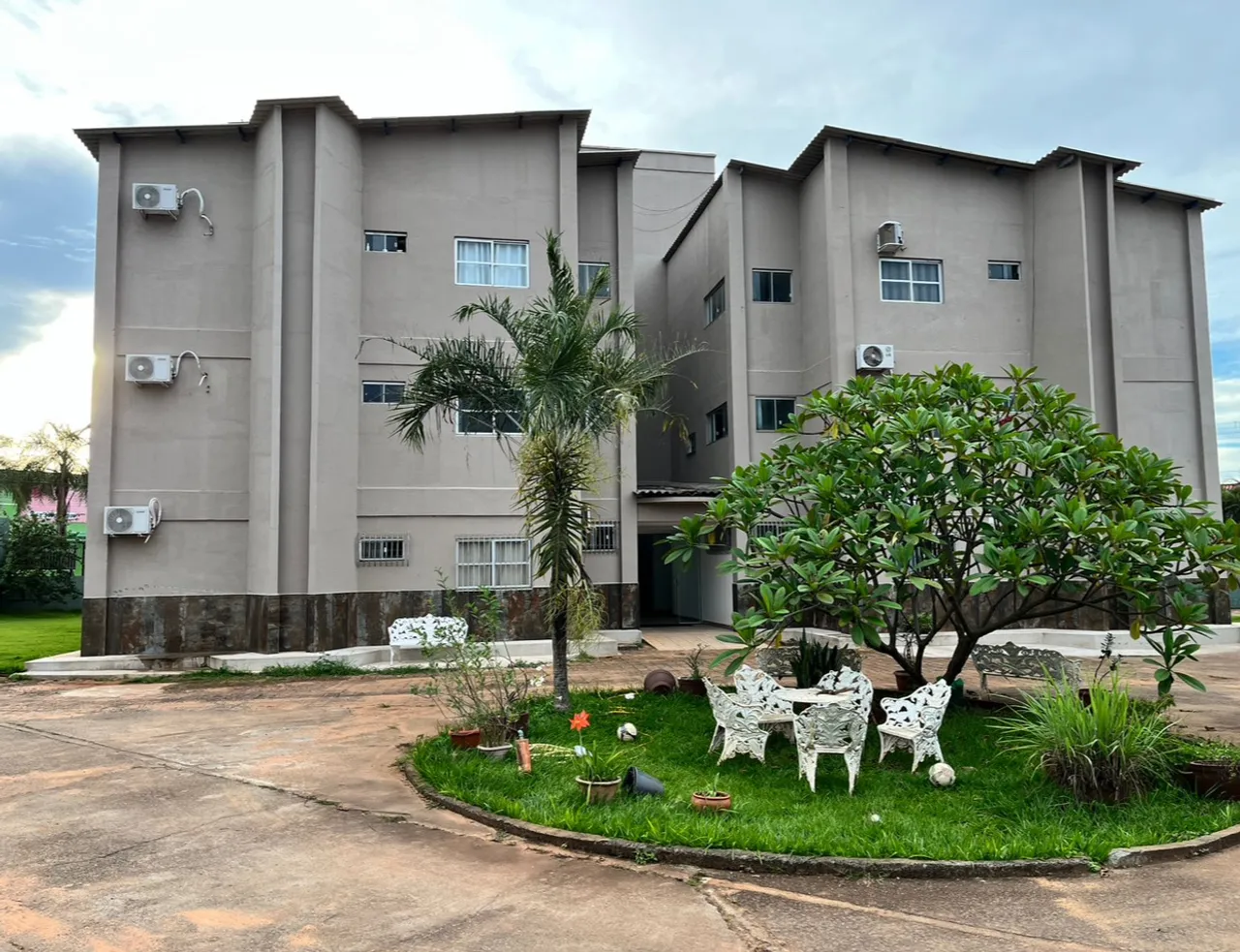 Apartamento mobiliado em Araguaína- condomínio fechado
