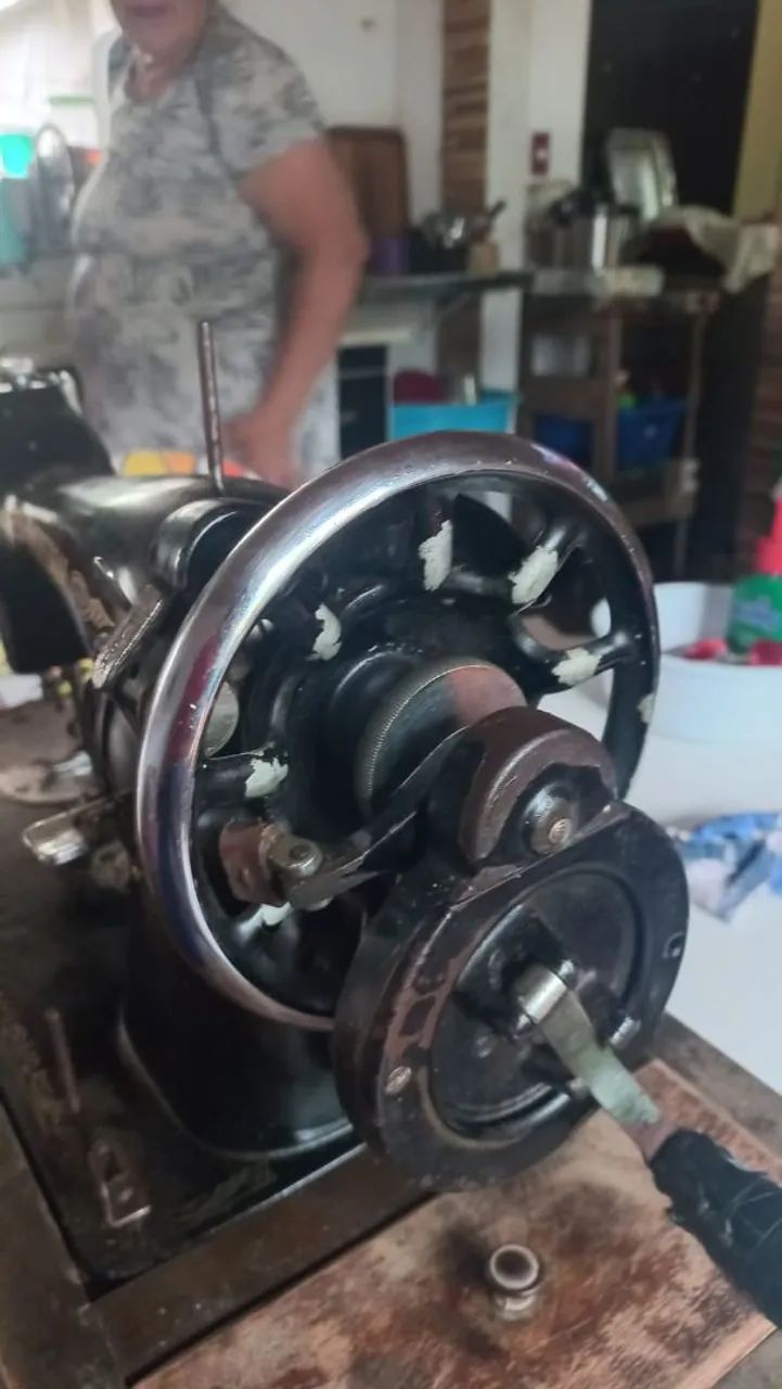 Máquina antiga  - Foto 2