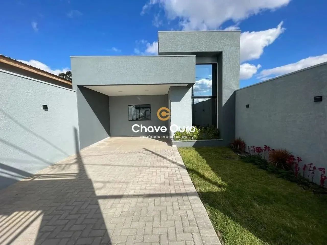 Casa com suíte na região norte
