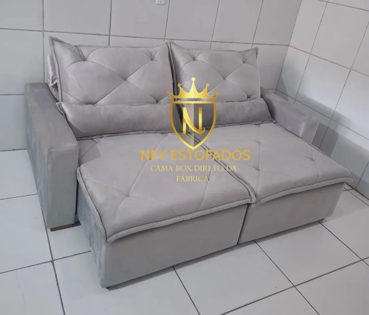 Sofá Retrátil 2,00m - Ney Estofados valor $1850,0 - Foto 4