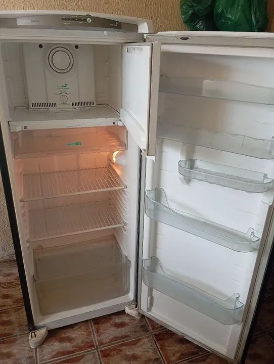 GELADEIRA CÔNSUL FROSFREE 300 LITROS ACEITO CARTÃO DOU GARANTIA FAÇO A ENTREGA  - Foto 3