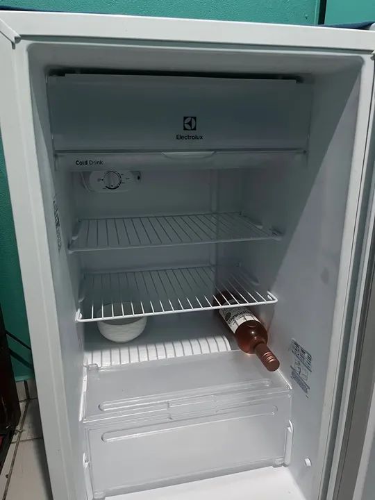 Frigobar Electrolux 122litros - Foto 2