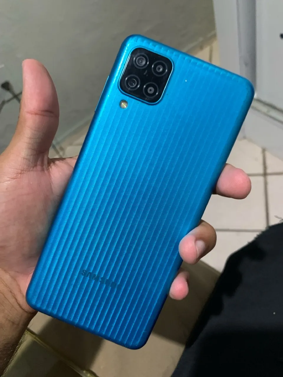 Samsung M53, pouco tempo de uso 