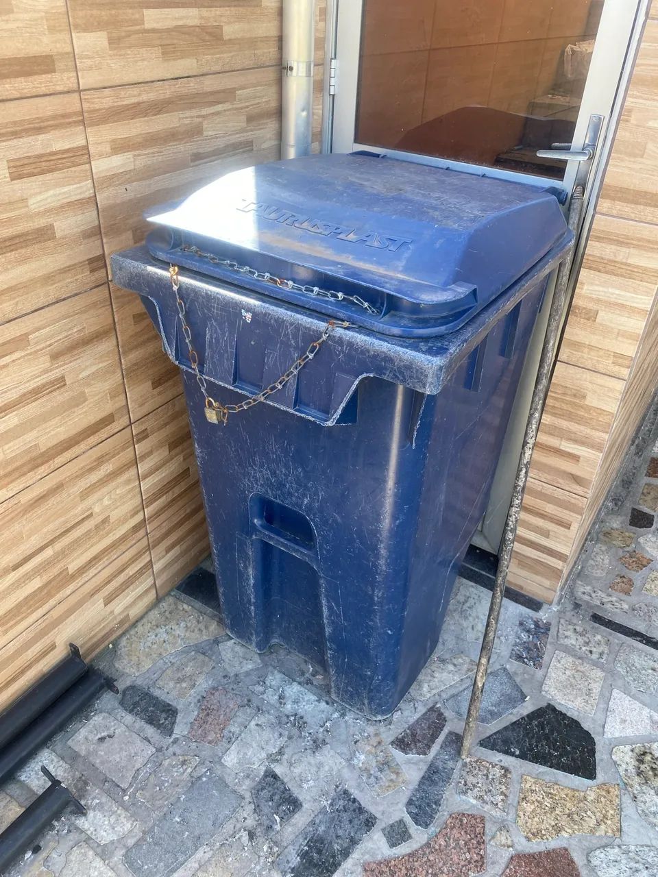 Lixeira 240 litros usada