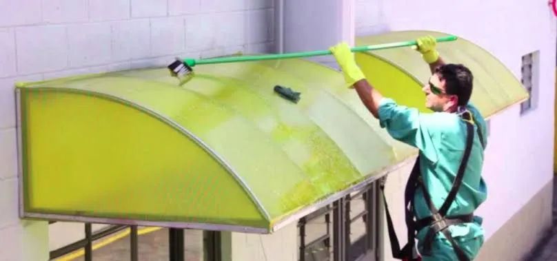 Limpeza e conservação de Toldos e Fachadas em geral - Foto 3