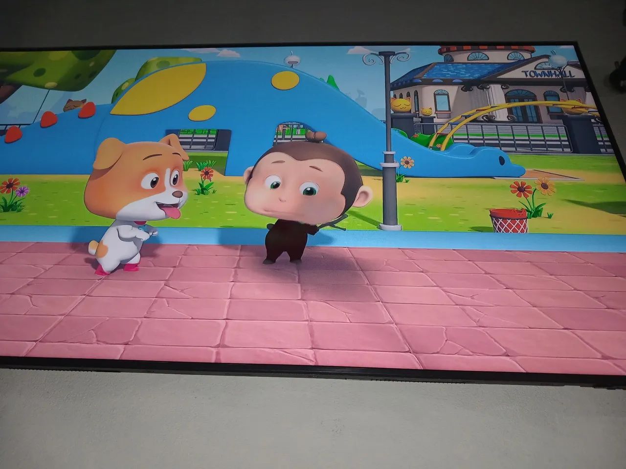 TV de 65 polegada