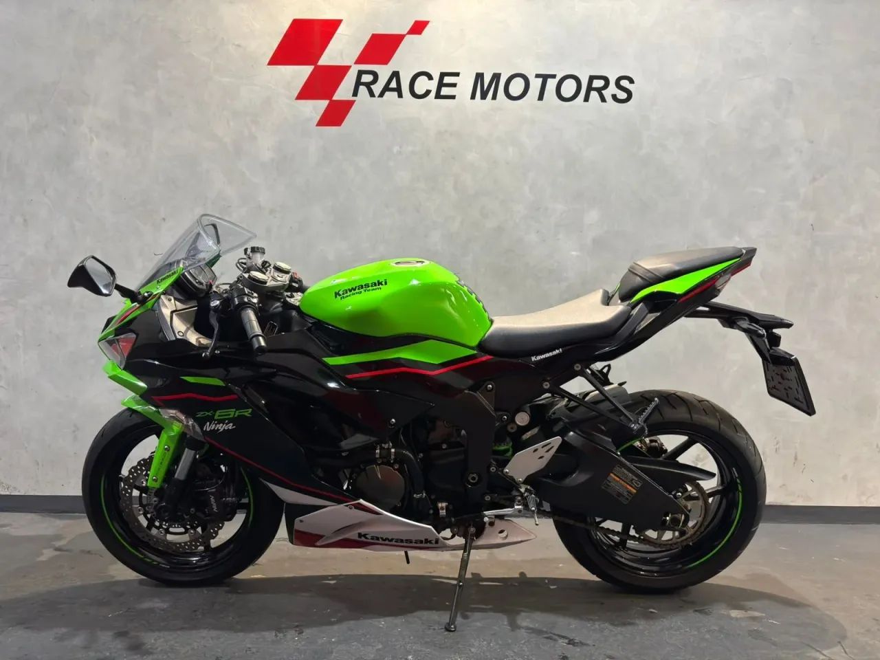 m nakaji Ninja Zx-6r 636cc 2021 - 1530021807 | OLX