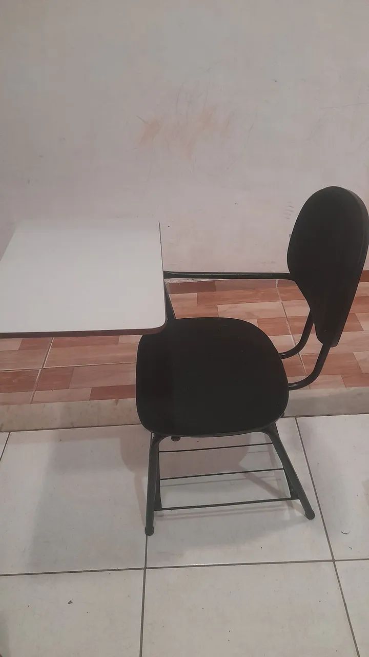 Cadeiras escola 