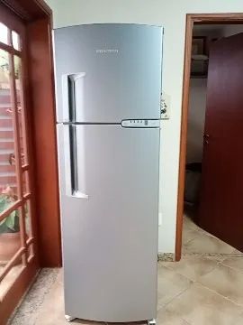 Vende- se Geladeira Brastemp