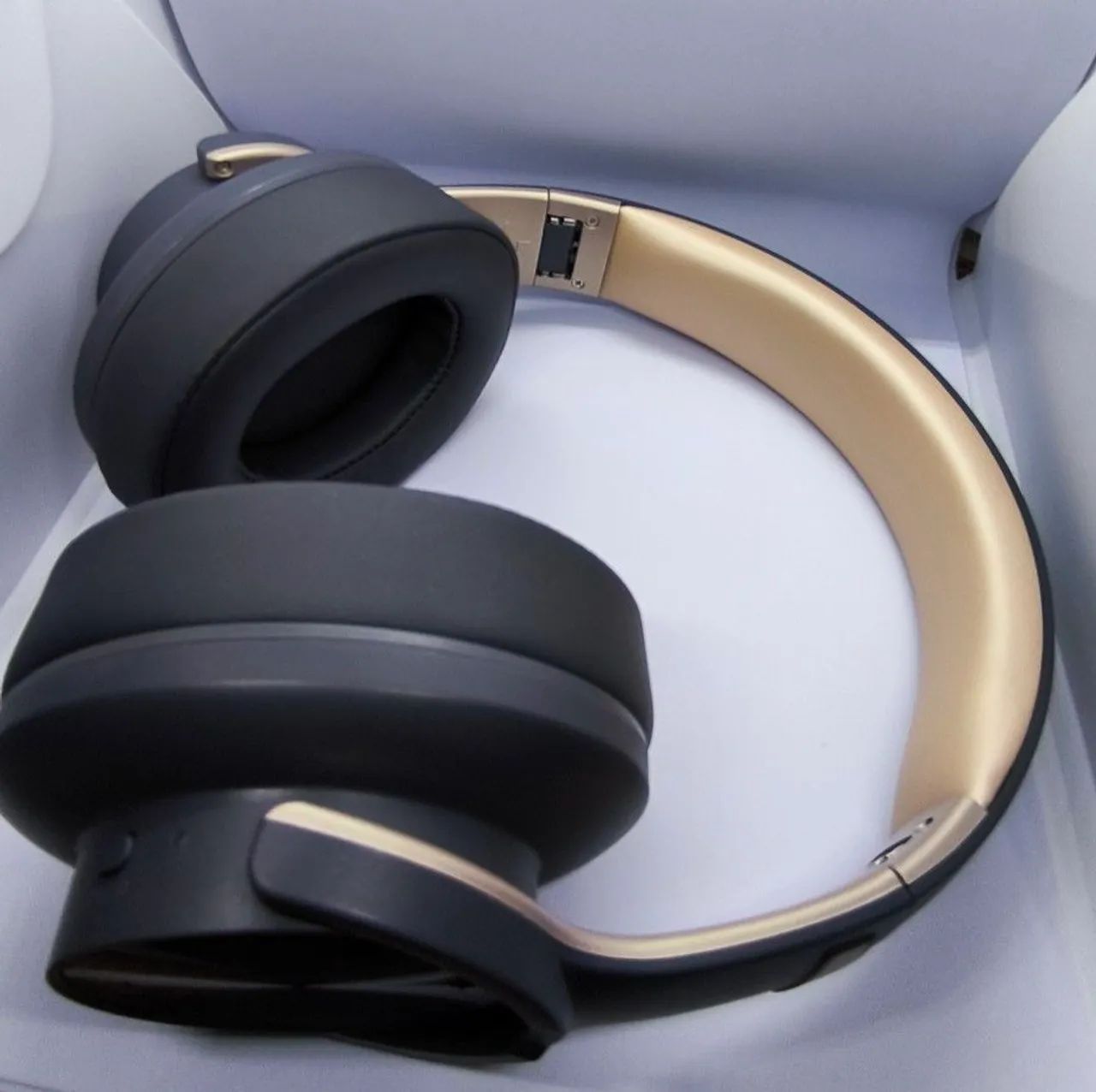 Incrível!!! Headphone PICUM B8 bluetooth e cabo com 120 h bateria.  - Foto 5
