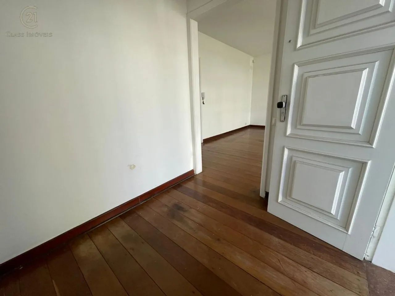 Casa à venda em Londrina, Centro, com 4 quartos, com 400 m² - Foto 3